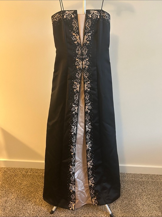 Niki Livas Dresses & Skirts - Black Strapless Evening Gown with Cream Embroidery